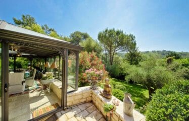 Exceptional provencal house in Mougins