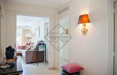 Appartement de luxe, vue mer, jardin, Cannes Californie