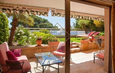 Appartement de luxe, vue mer, jardin, Cannes Californie