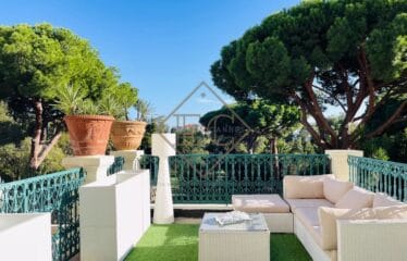 Exquisite Luxury Apartment in Cannes’ Iconic Historic Residence