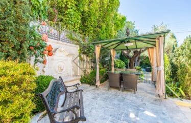 Élégante villa au cœur du Cap d’Antibes, plage à pieds