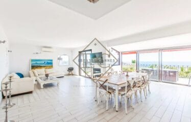 Villa with 180° Panoramic Sea View – Prime Location Near the Beach